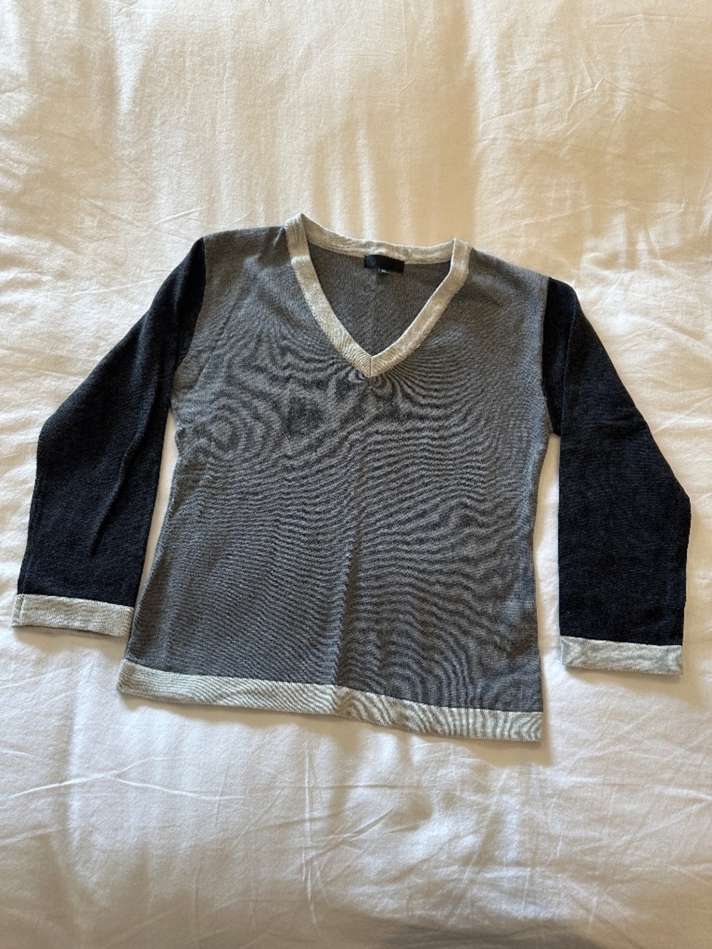 VINTAGE! MADISON COLORBLOCK V-NECK SWEATER - M